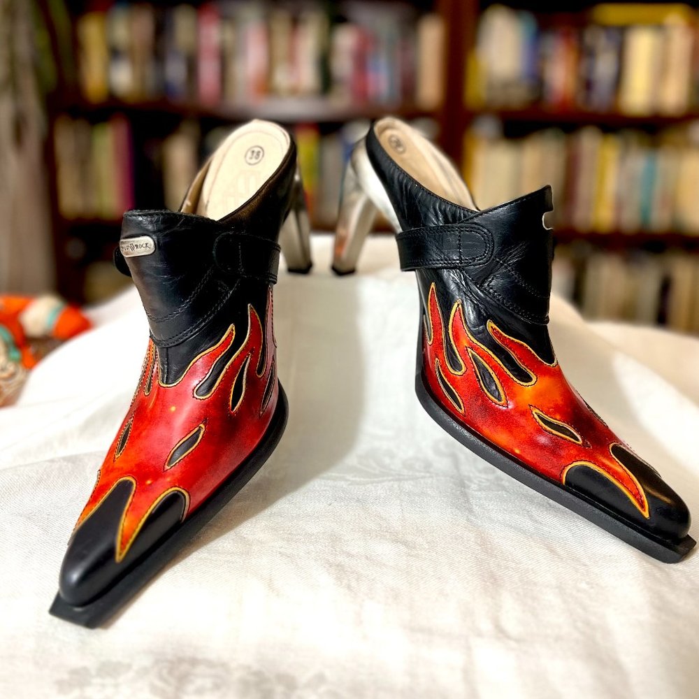 NEW ROCK Women's heeled slide, EU 38, Orange and Black flames